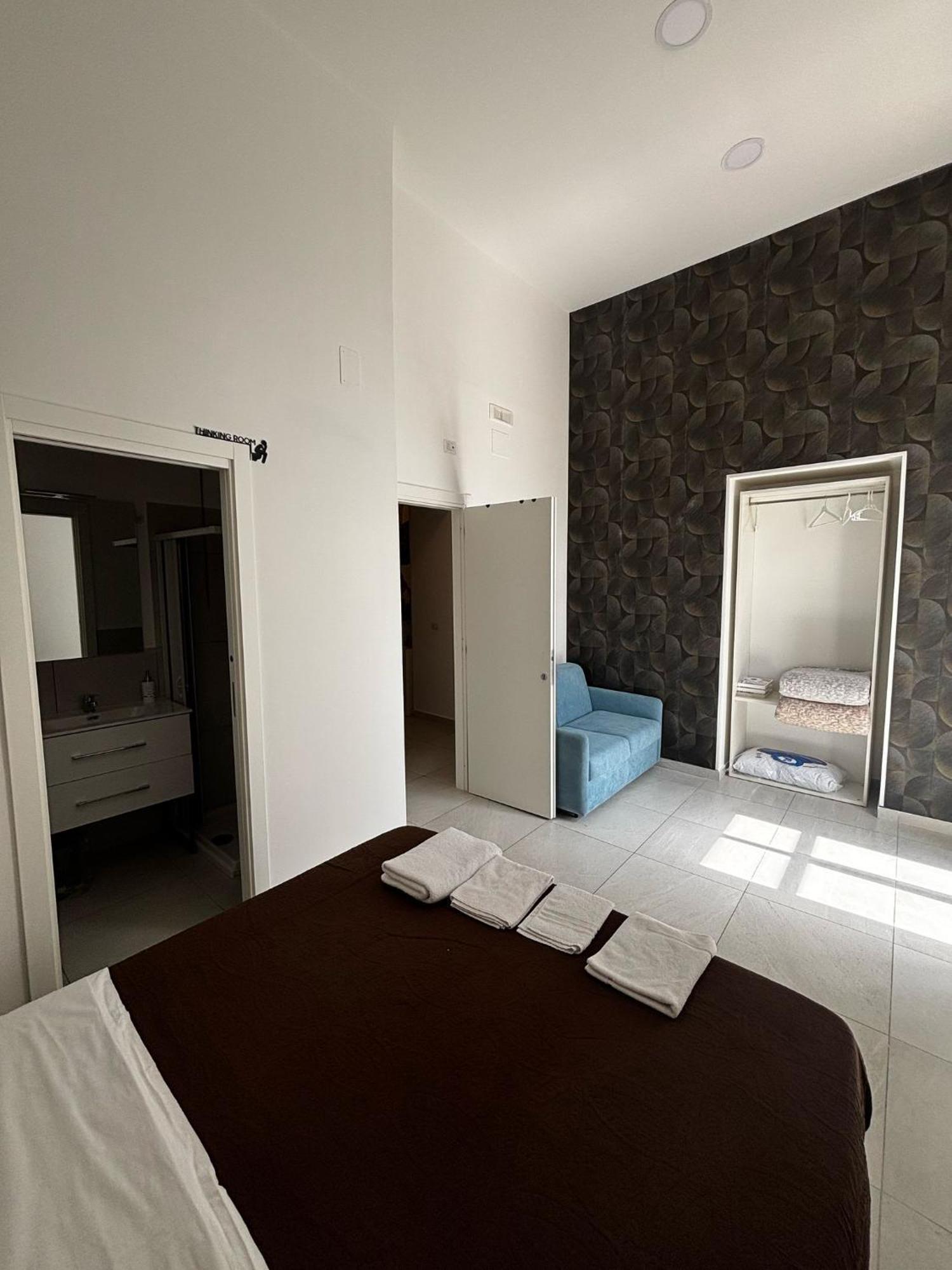 Niki Home Naples Luaran gambar