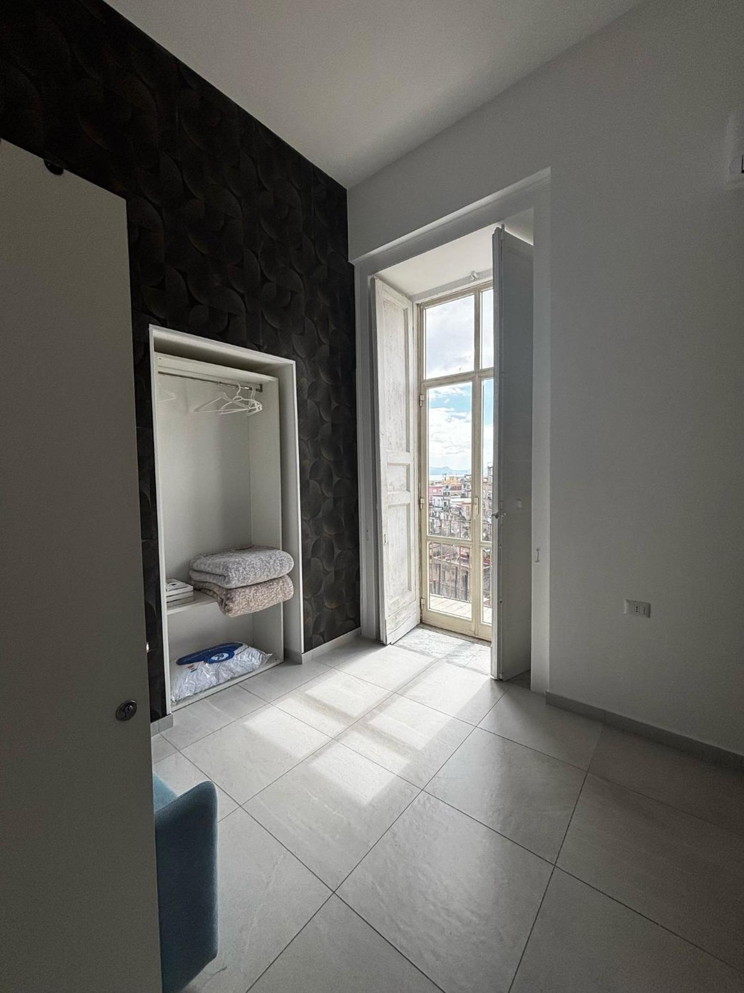 Niki Home Naples Luaran gambar