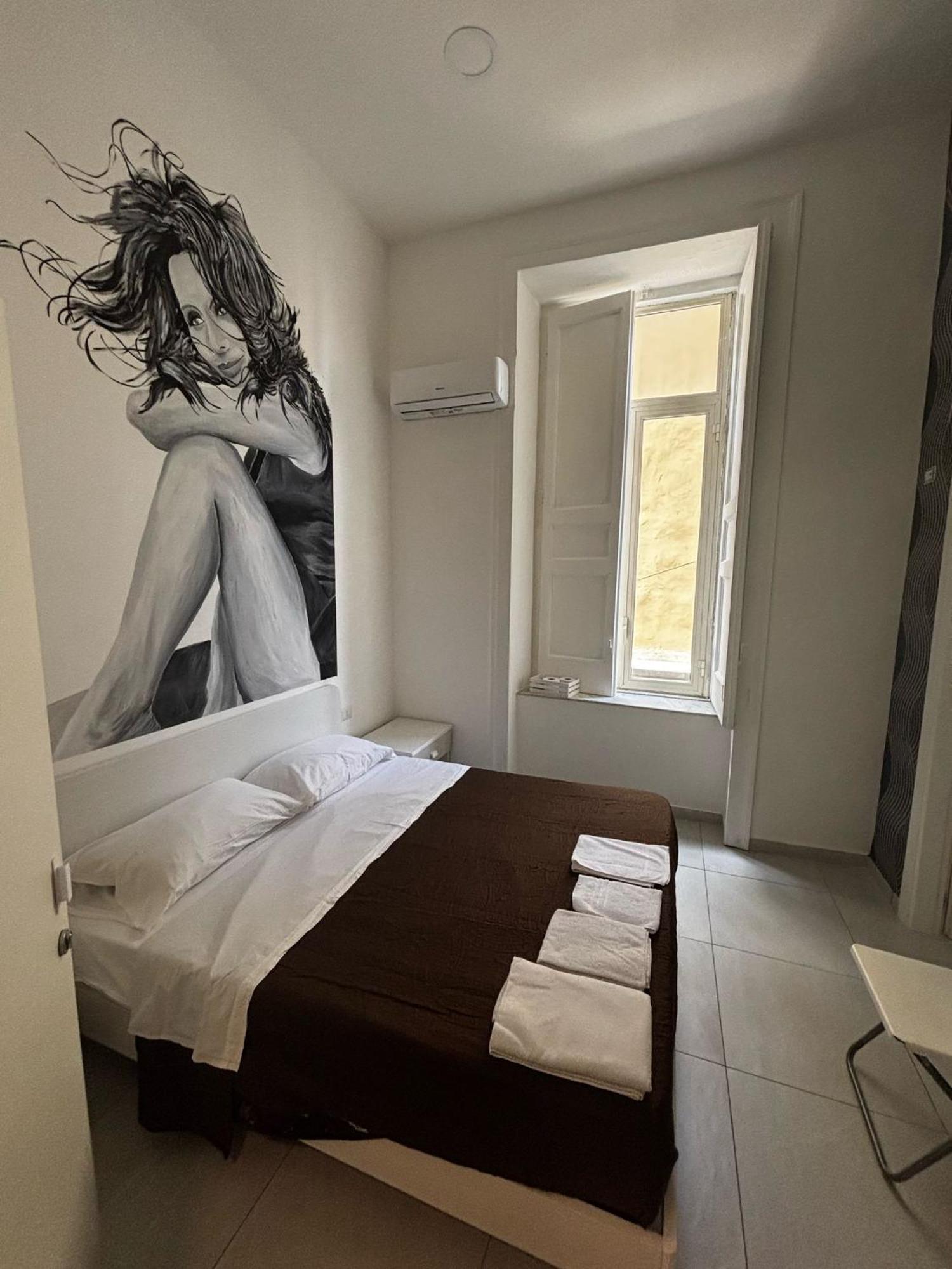 Niki Home Naples Luaran gambar